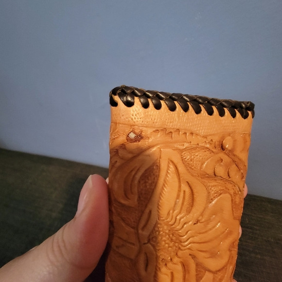 ❗CLOSET LIQUIDATION❗️Vintage tooled leather key holder - Picture 11 of 11